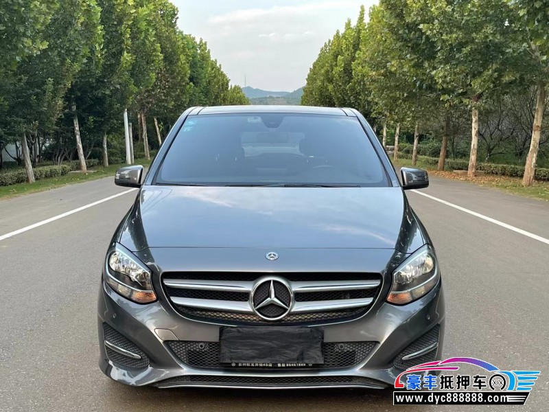 19年奔驰B轿车抵押车出售