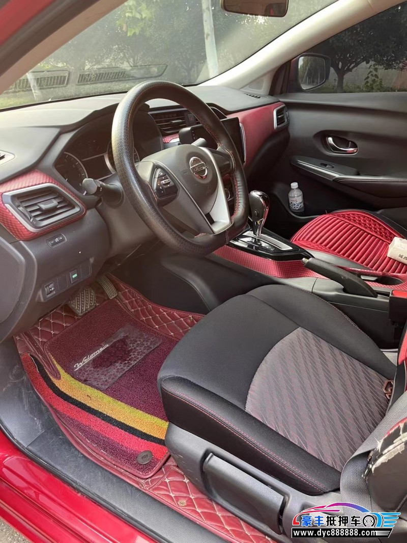 19年日产蓝鸟轿车抵押车出售