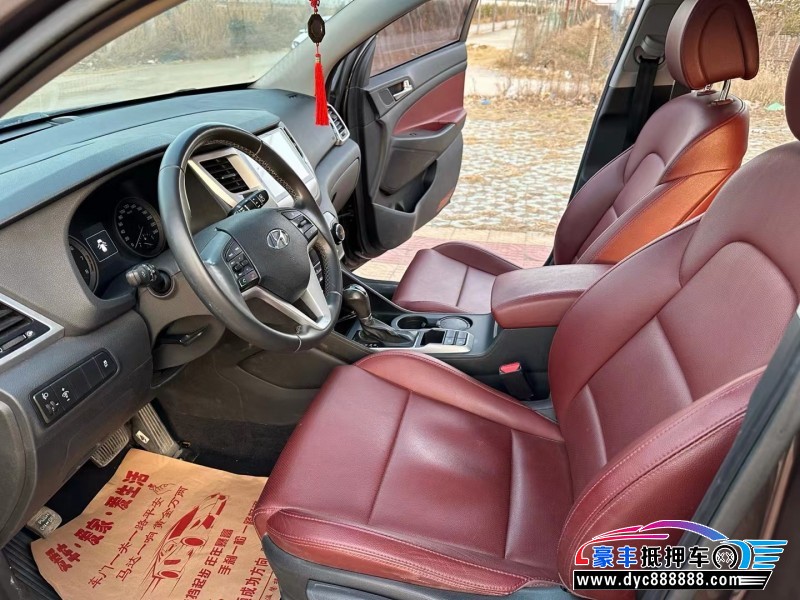 15年现代途胜SUV抵押车出售