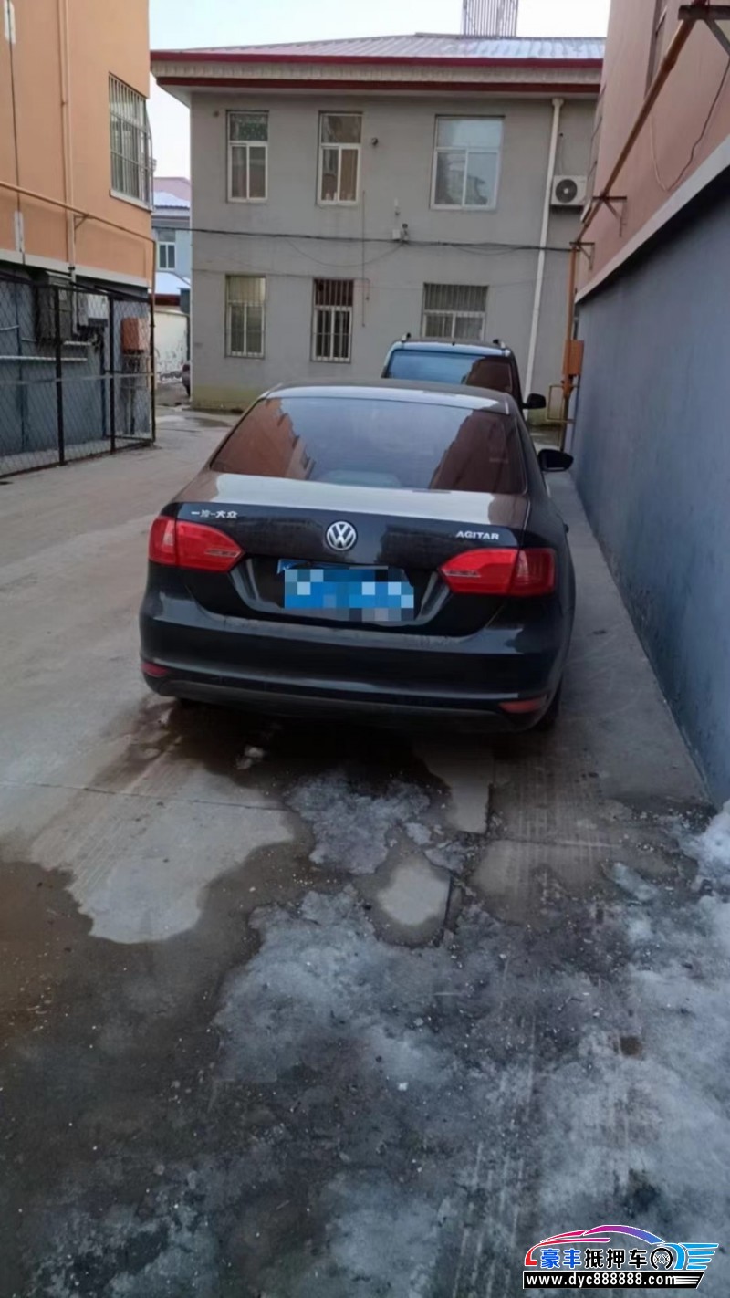 15年大众速腾轿车抵押车出售