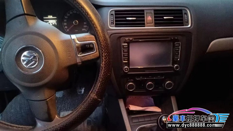 15年大众速腾轿车抵押车出售