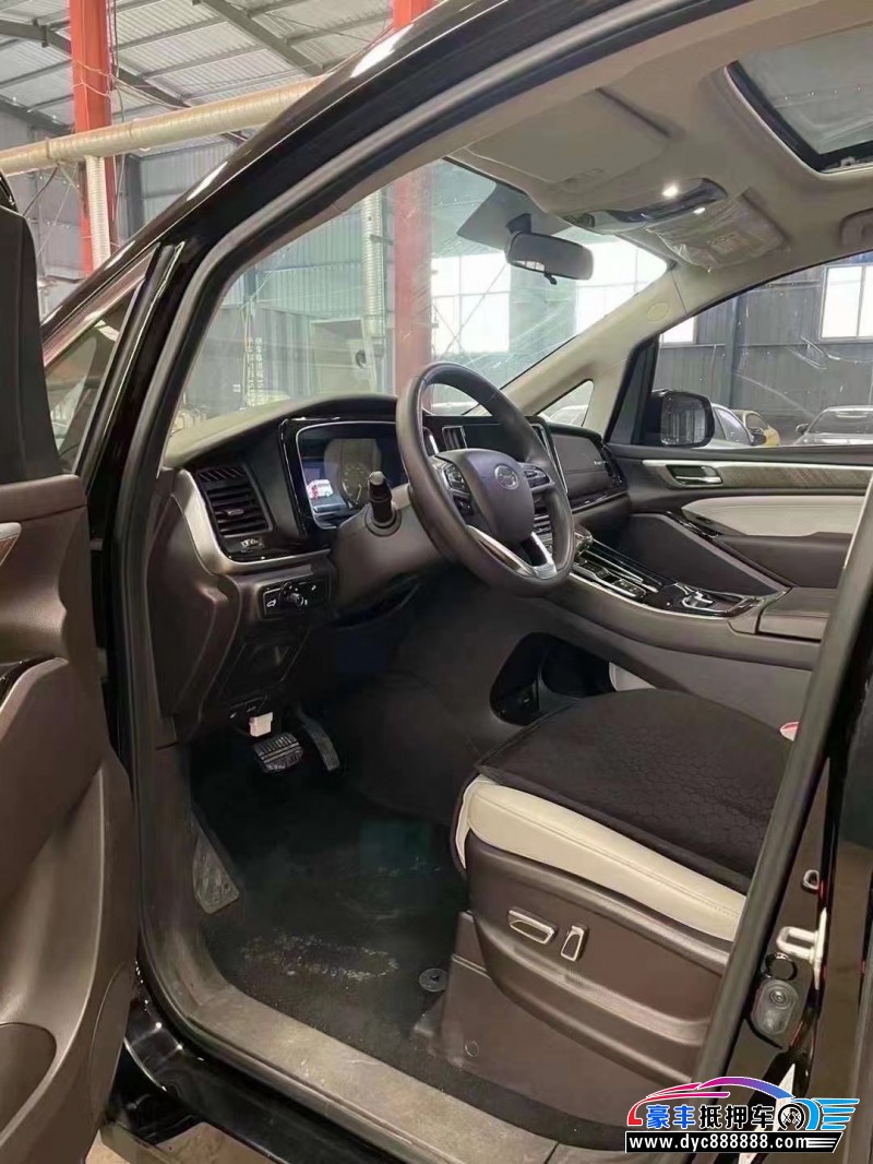 22年传祺M8轿车抵押车出售