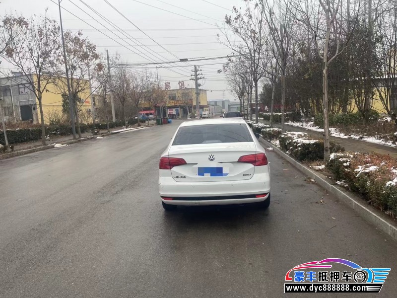 17年大众宝来轿车抵押车出售