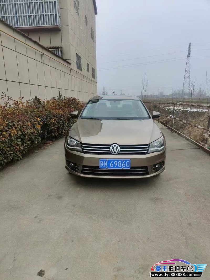 14年大众宝来轿车抵押车出售