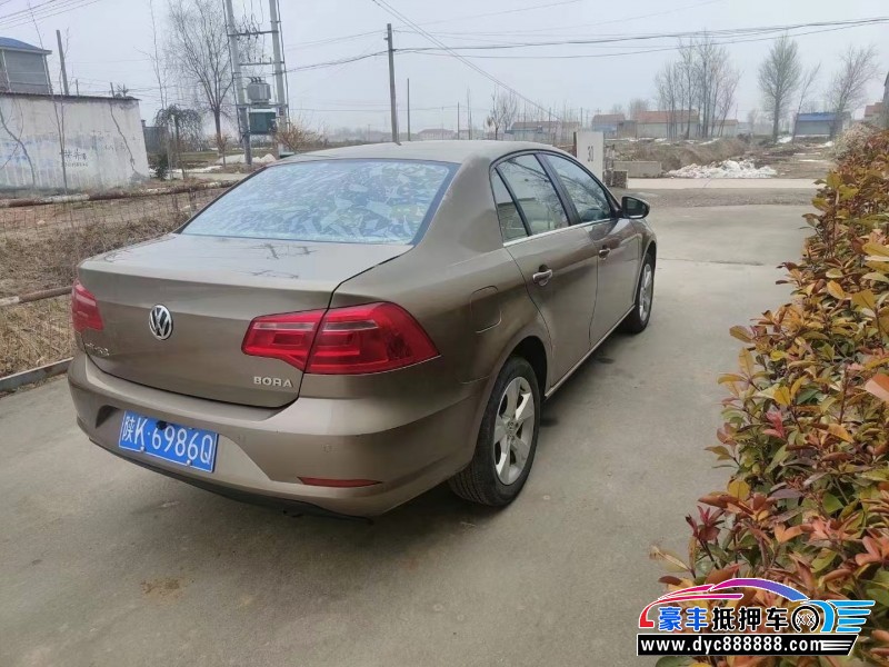 14年大众宝来轿车抵押车出售