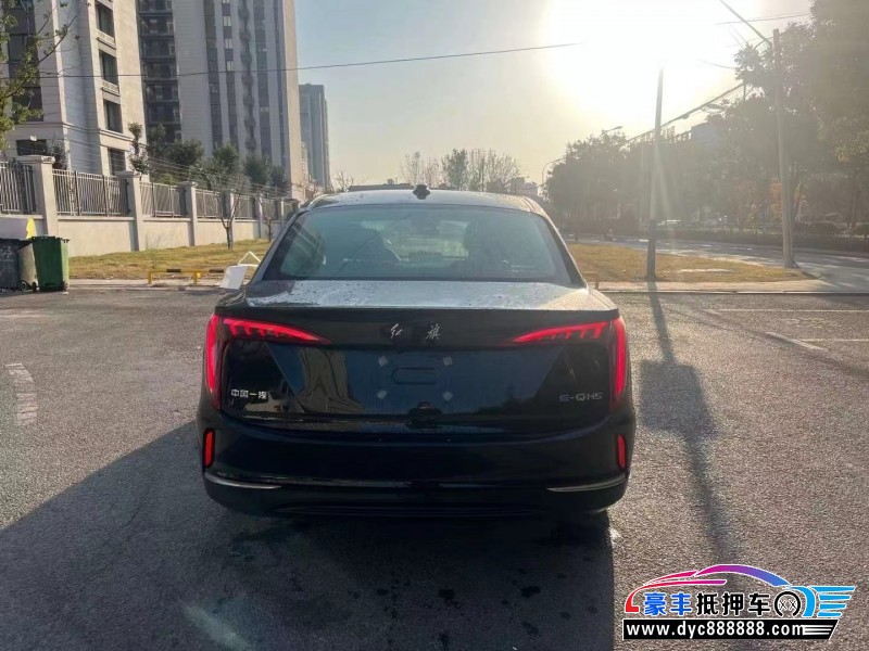 23年红旗EQM5轿车抵押车出售