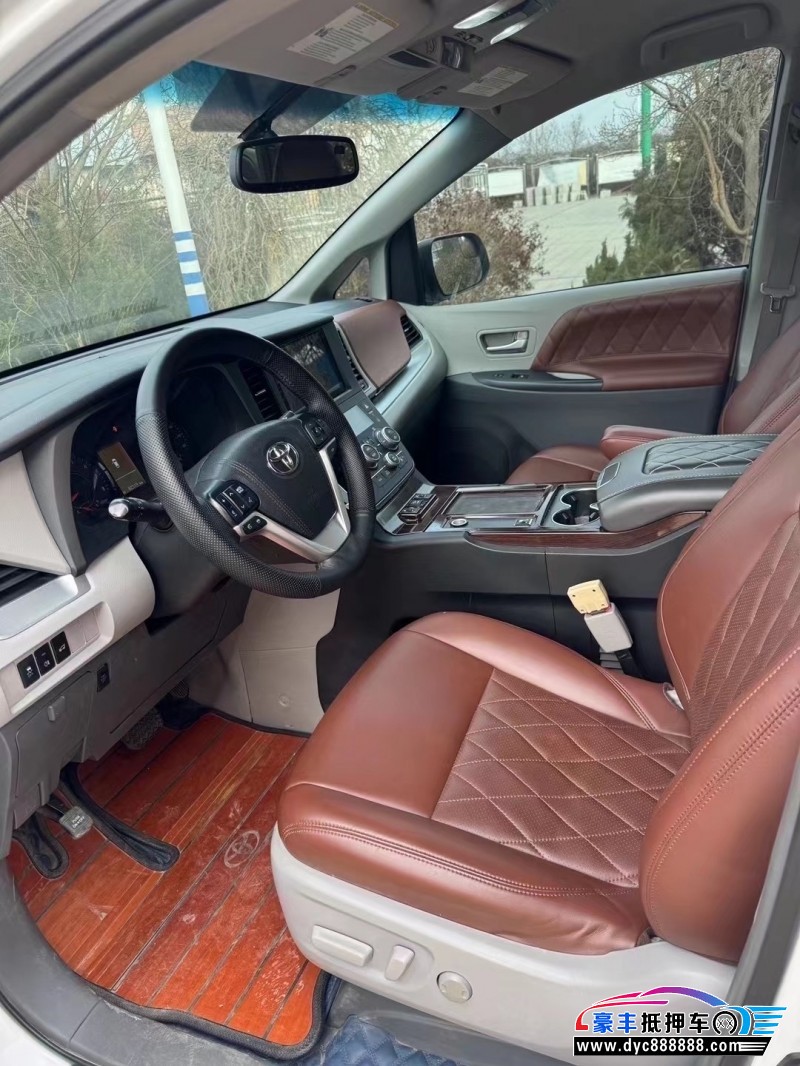 16年丰田塞纳MPV抵押车出售