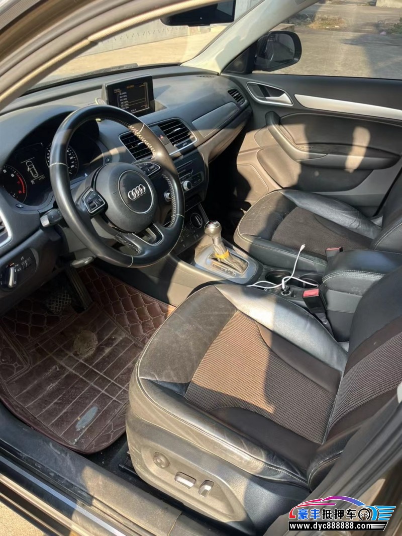 16年奥迪Q3轿车抵押车出售