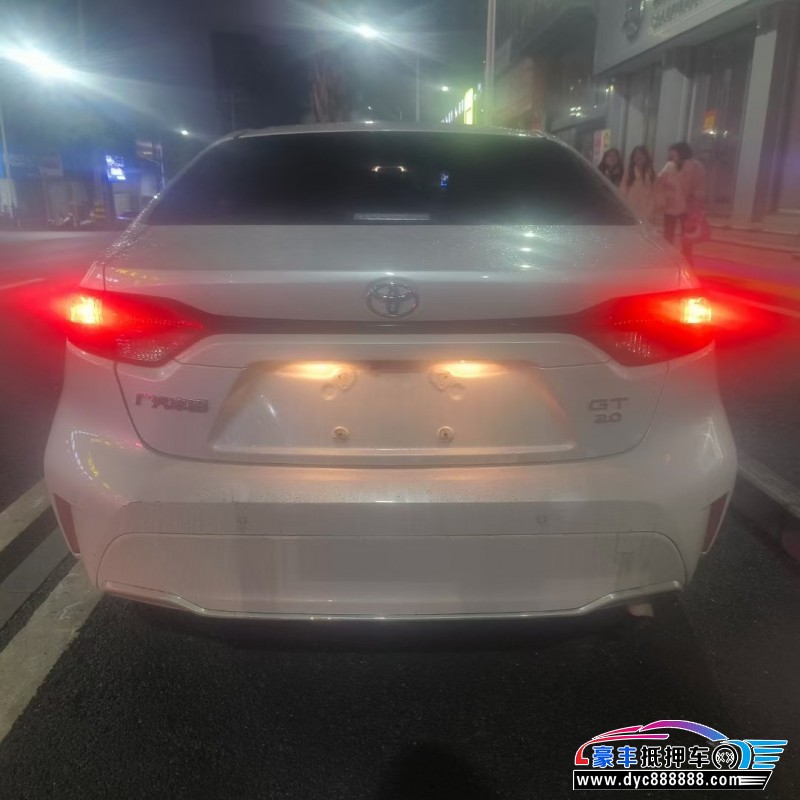 22年丰田凌尚轿车抵押车出售