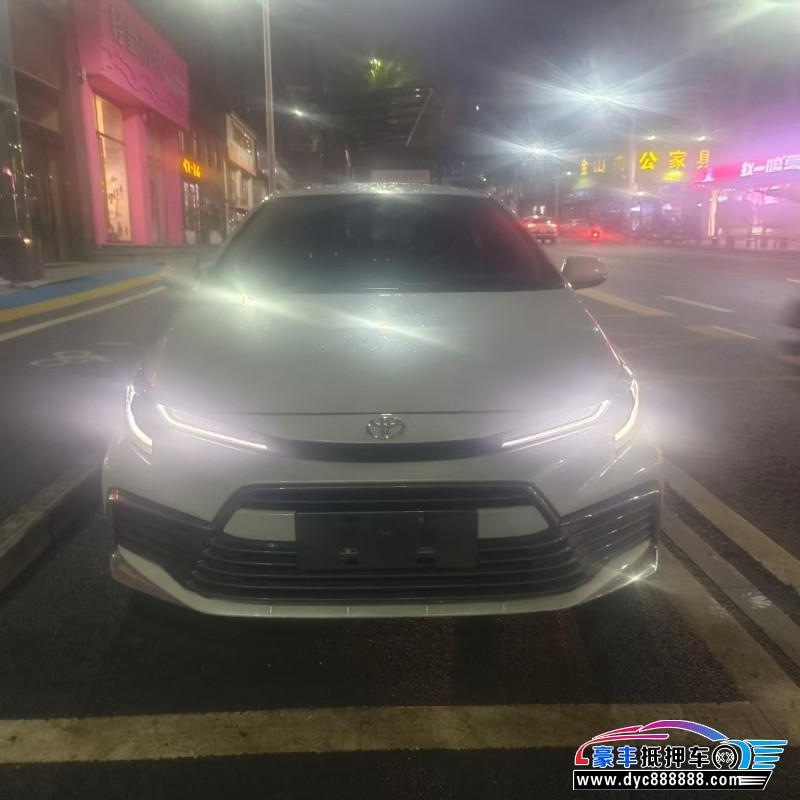 22年丰田凌尚轿车抵押车出售