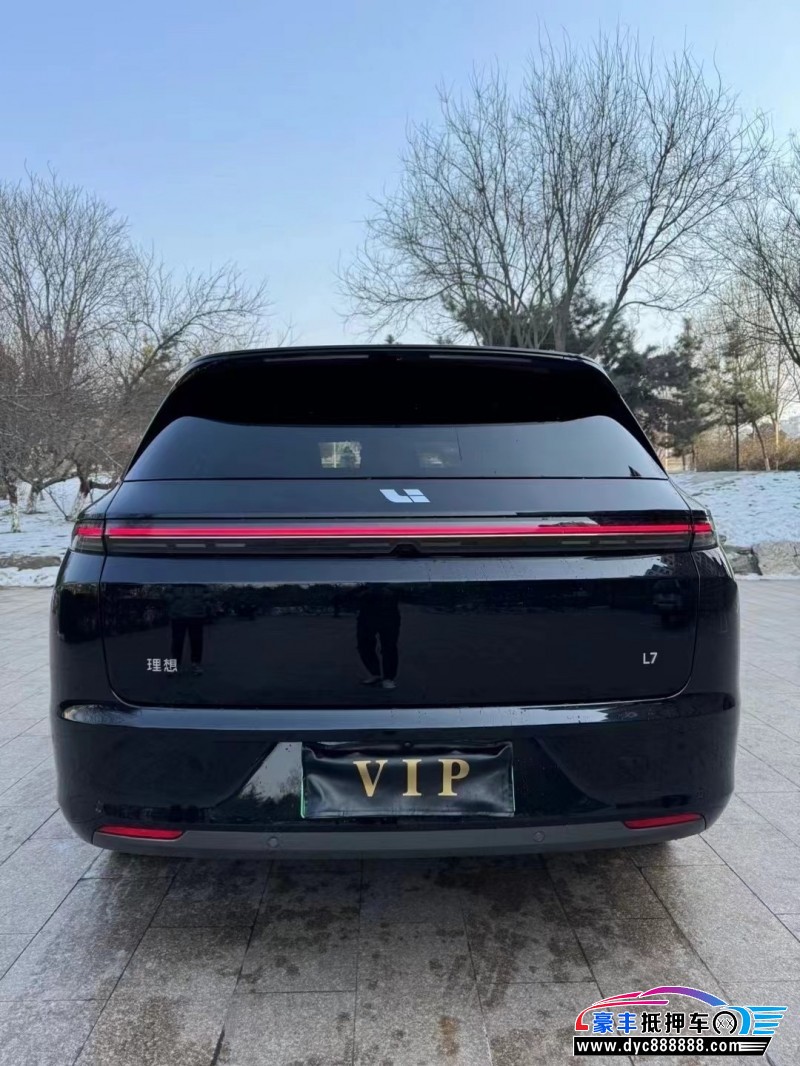 23年理想L7轿车抵押车出售
