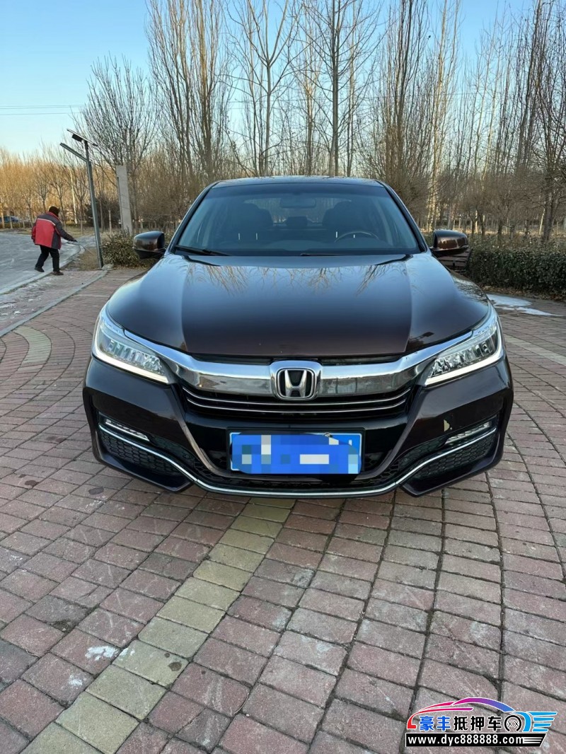 16年本田雅阁轿车抵押车出售