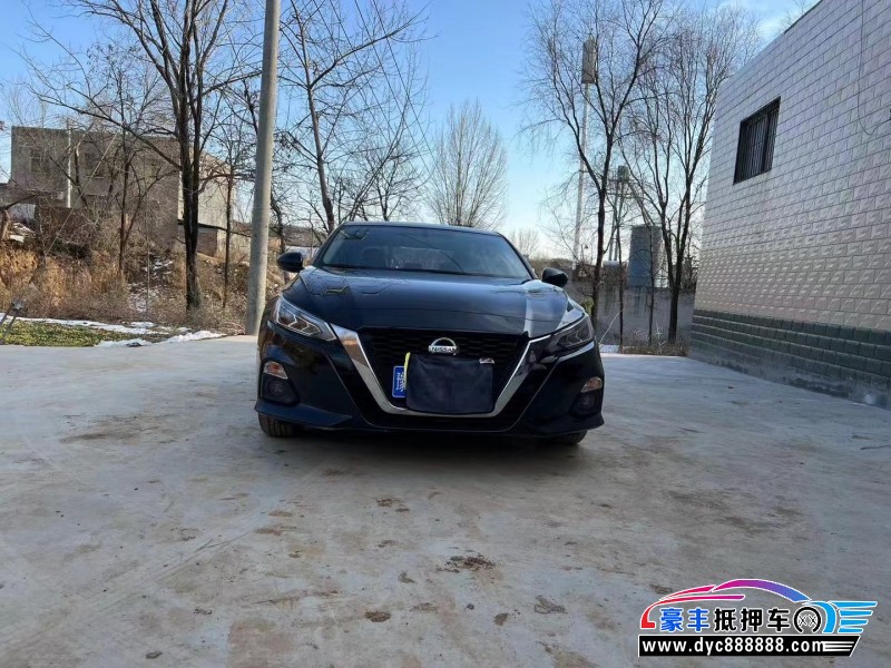 20年日产天籁轿车抵押车出售
