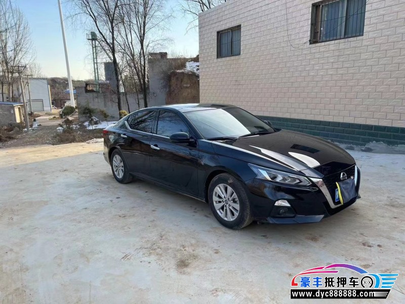 20年日产天籁轿车抵押车出售