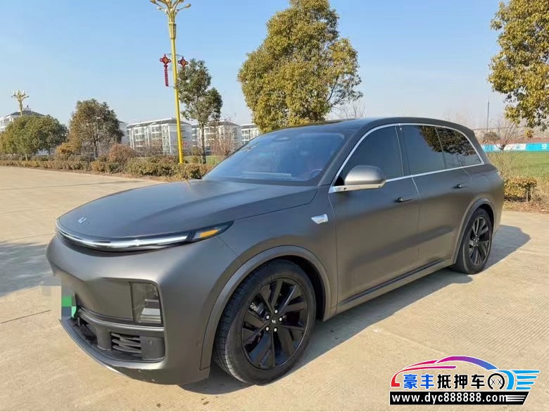 23年理想L8轿车抵押车出售