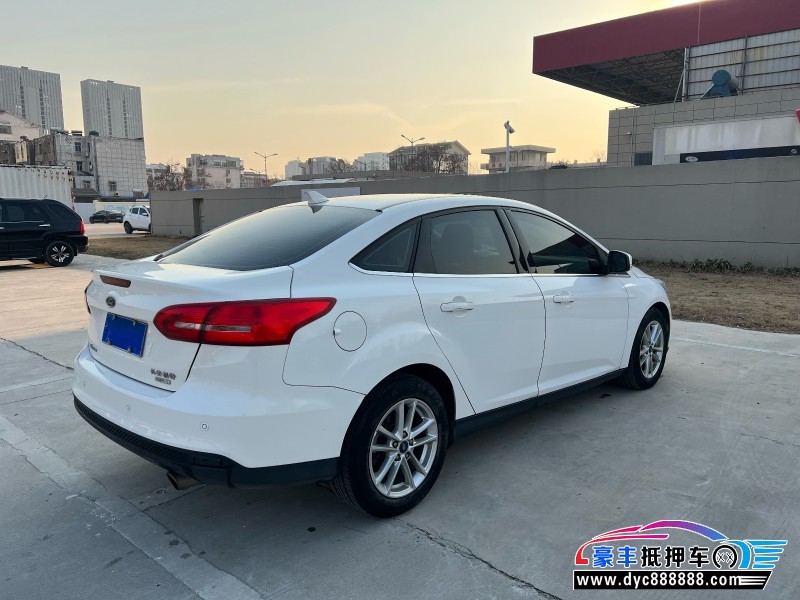 16年福特福克斯轿车抵押车出售