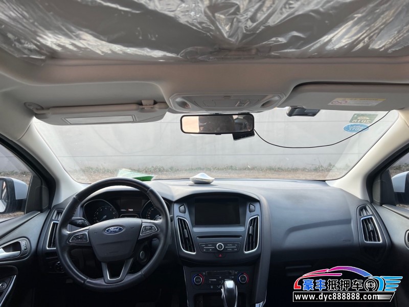 16年福特福克斯轿车抵押车出售