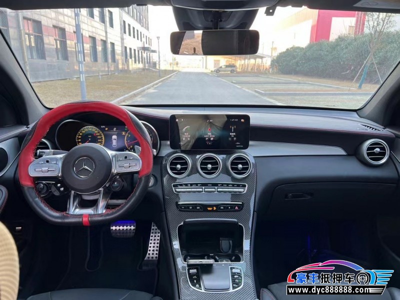 21年奔驰GLC轿车抵押车出售