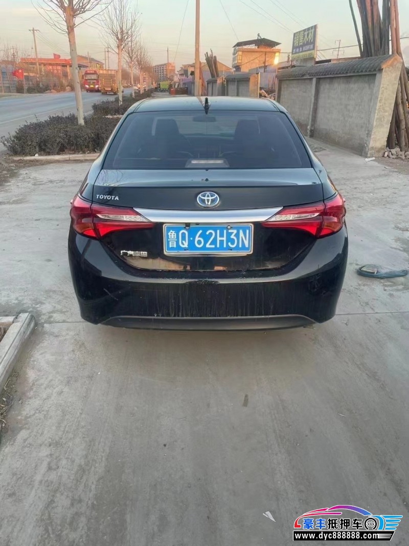 17年丰田雷凌轿车抵押车出售