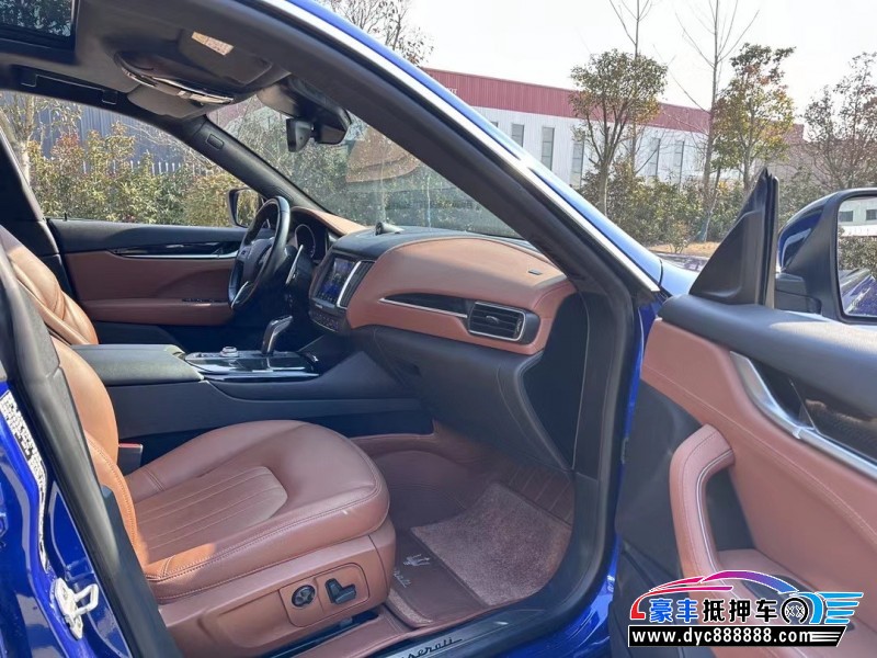 20年玛莎拉蒂莱万特轿车抵押车出售