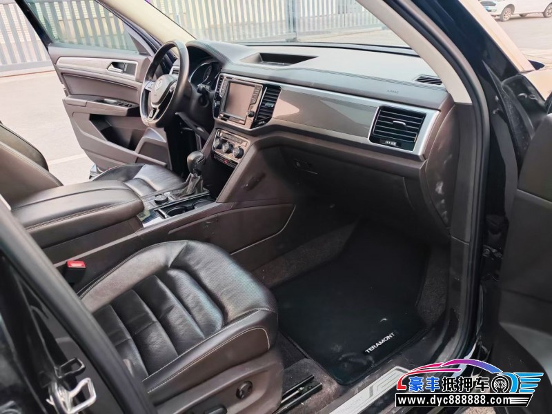 18年大众途昂轿车抵押车出售