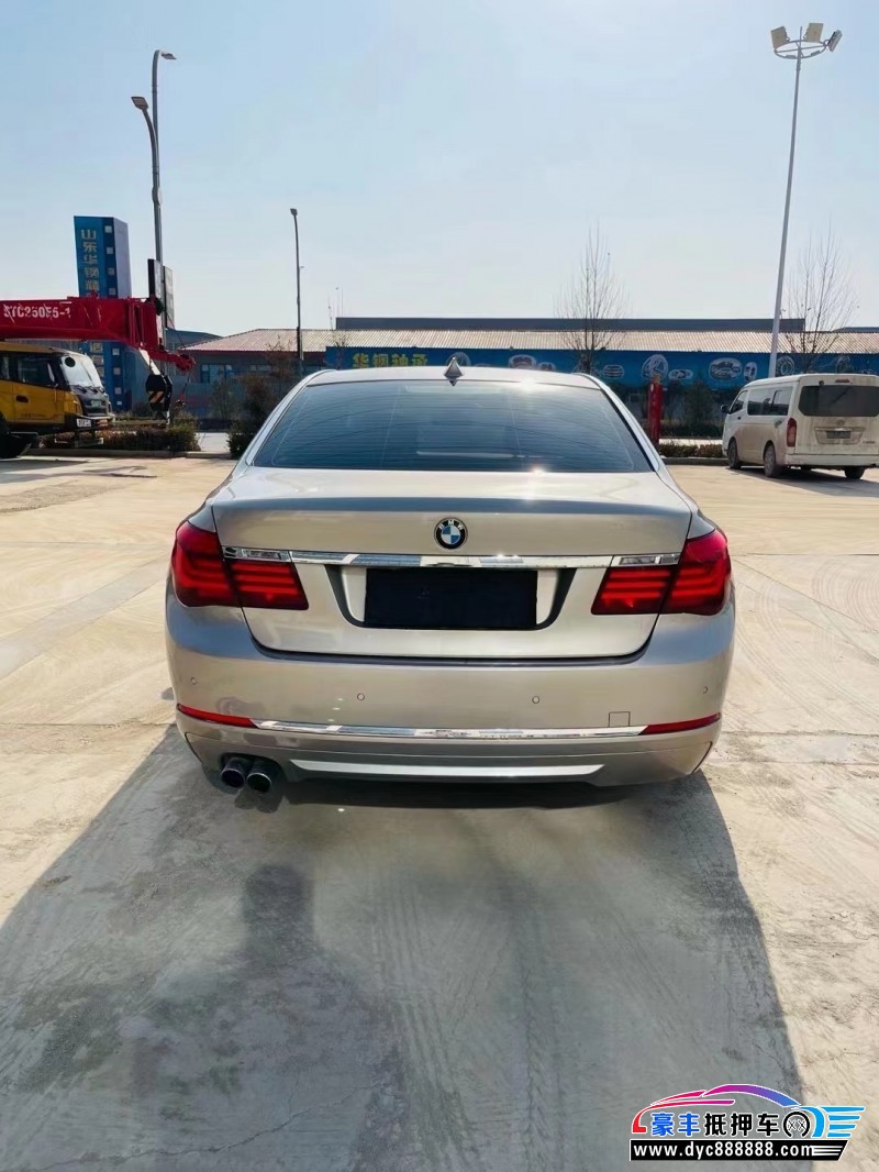 15年宝马7系轿车抵押车出售