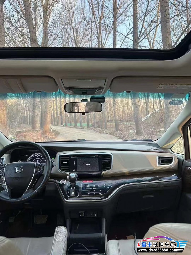 15年本田奥德赛轿车抵押车出售