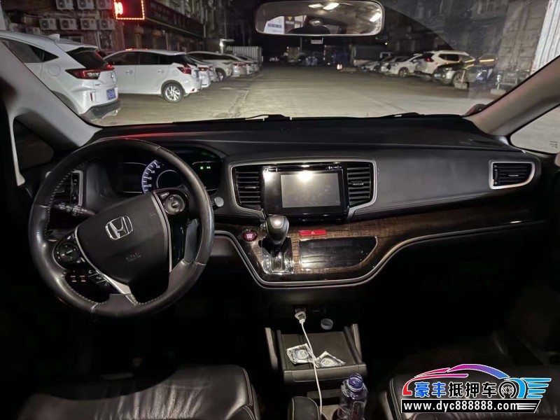 15年本田奥德赛轿车抵押车出售