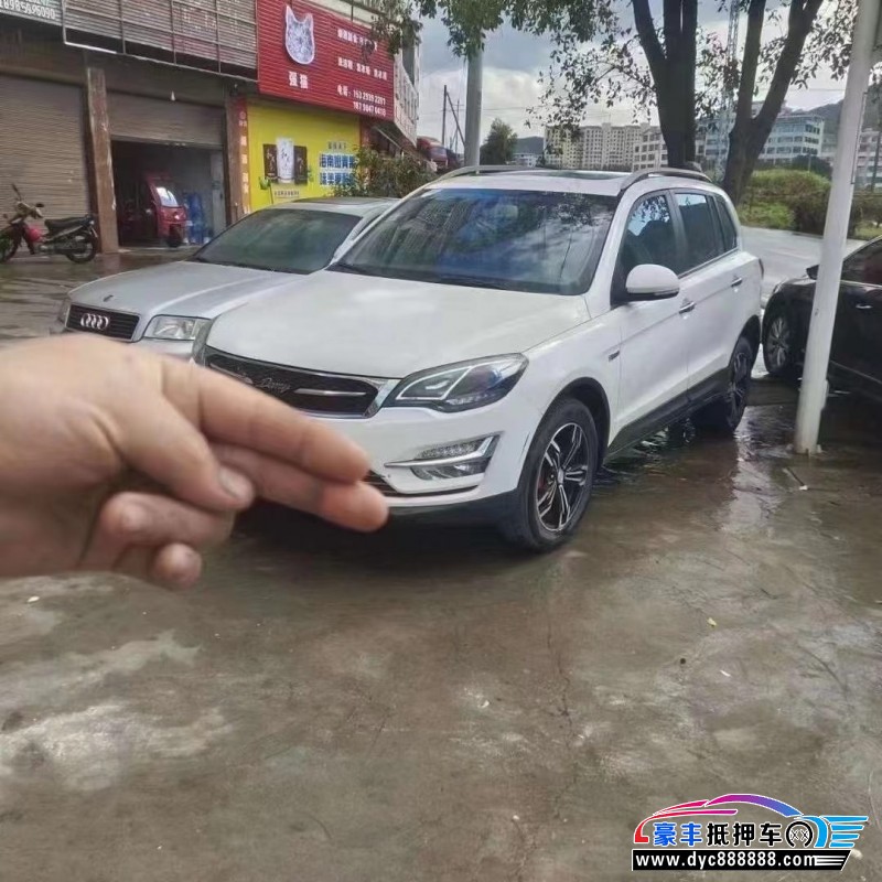 19年众泰大迈X5轿车抵押车出售