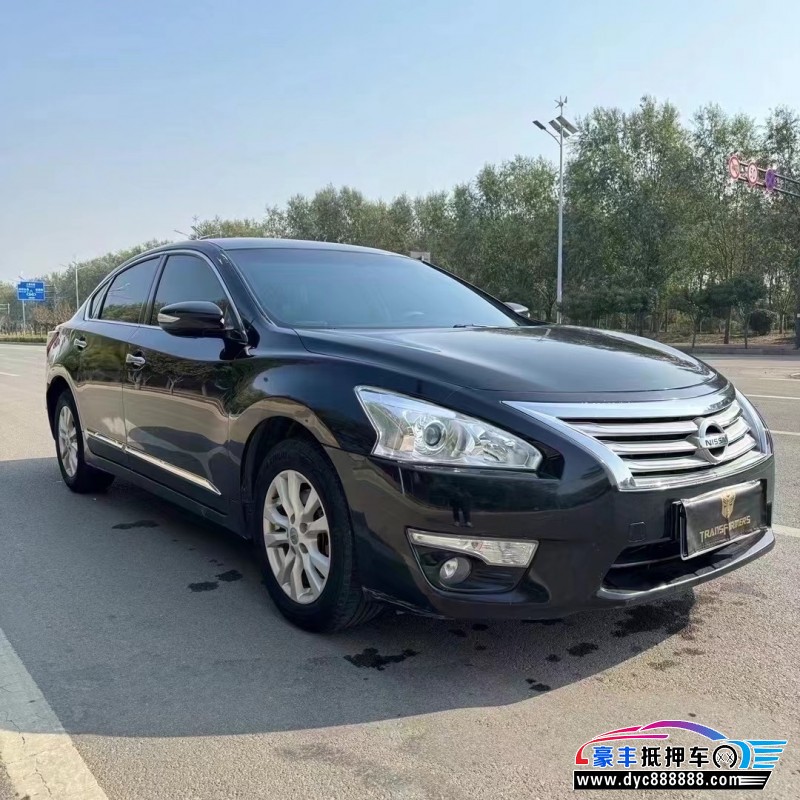 15年日产天籁轿车抵押车出售