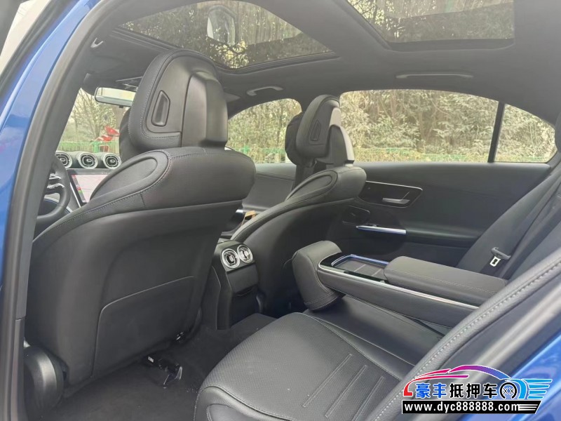 23年奔驰C轿车抵押车出售