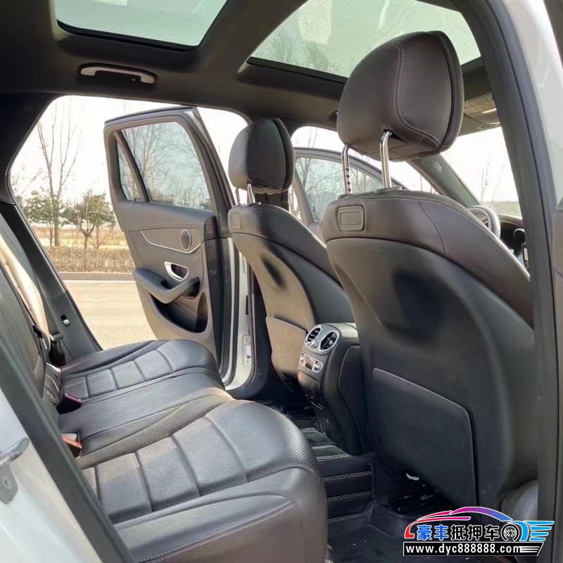 17年奔驰GLC轿车抵押车出售