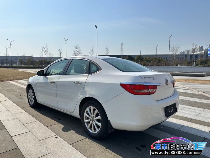 14年别克英朗轿车抵押车出售