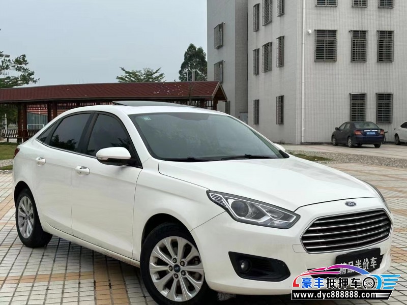 18年福特福睿斯轿车抵押车出售
