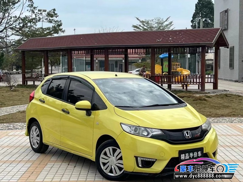 16年本田飞度轿车抵押车出售