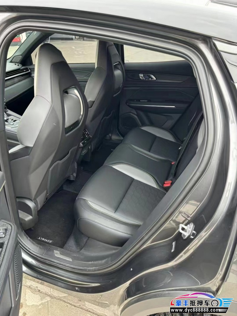 23年领克05轿车抵押车出售