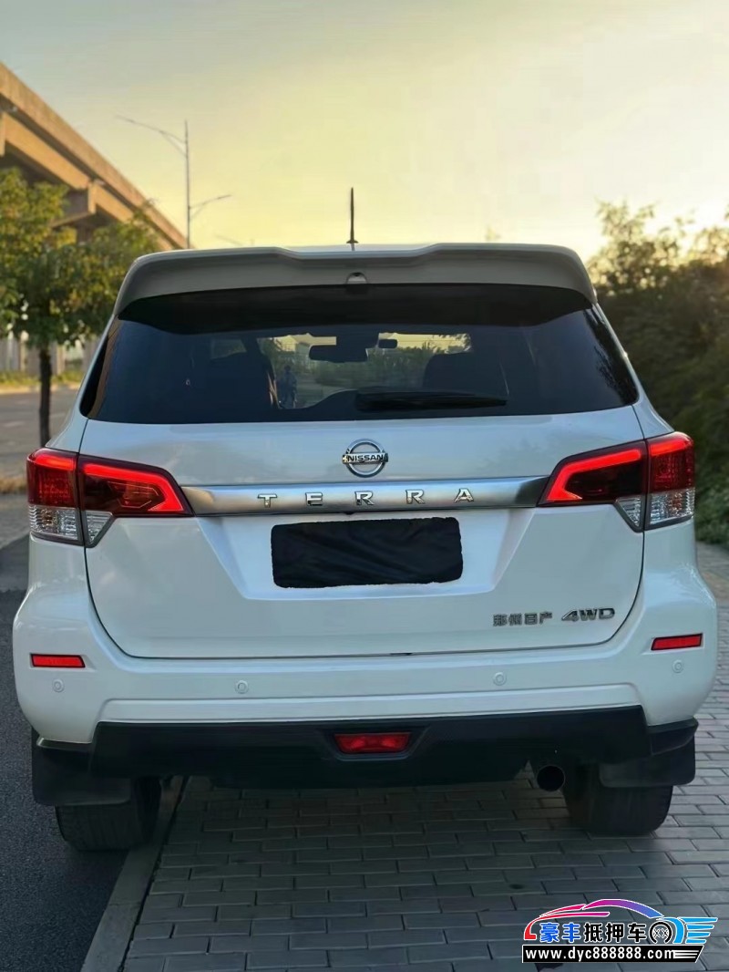 20年日产途达轿车抵押车出售