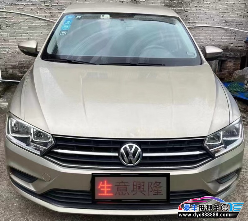 17年大众宝来轿车抵押车出售