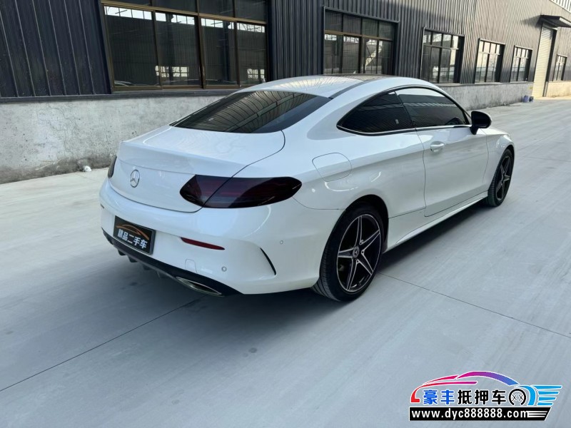 18年奔驰C轿车抵押车出售
