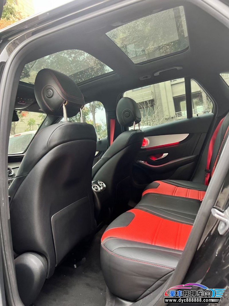 19年奔驰GLC轿车抵押车出售