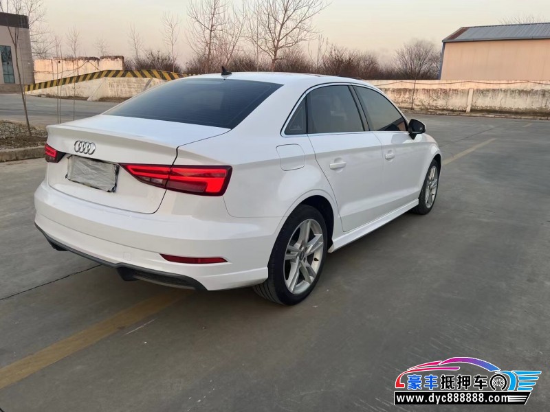19年奥迪A3轿车抵押车出售