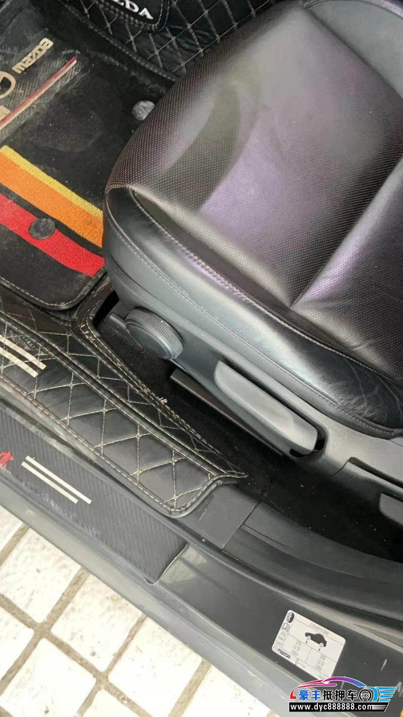 20年马自达昂克赛拉轿车抵押车出售