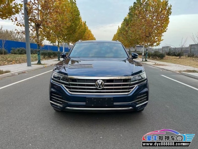 19年大众途锐轿车抵押车出售