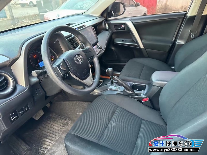 18年丰田RAV4荣放轿车抵押车出售