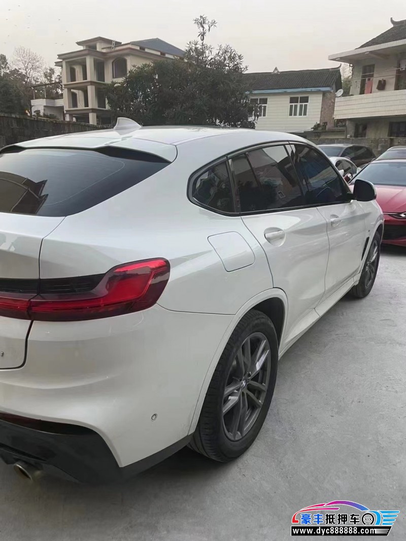 19年宝马X4轿车抵押车出售