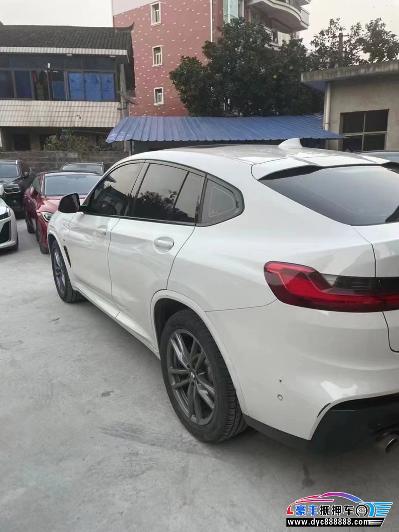 19年宝马X4轿车抵押车出售