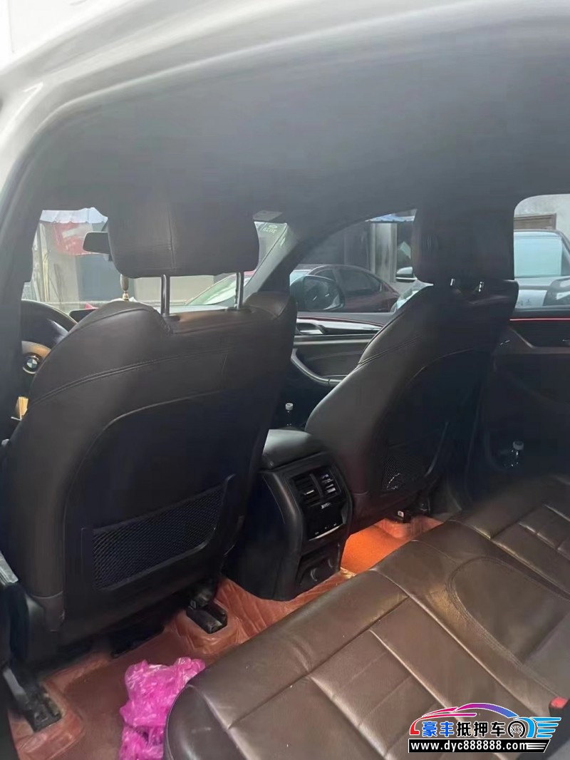 19年宝马X4轿车抵押车出售