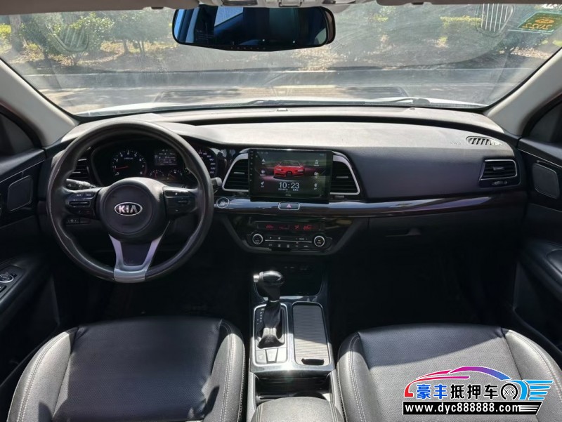 17年起亚K4轿车抵押车出售