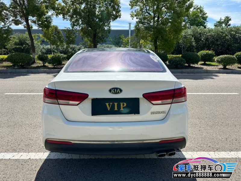 17年起亚K4轿车抵押车出售