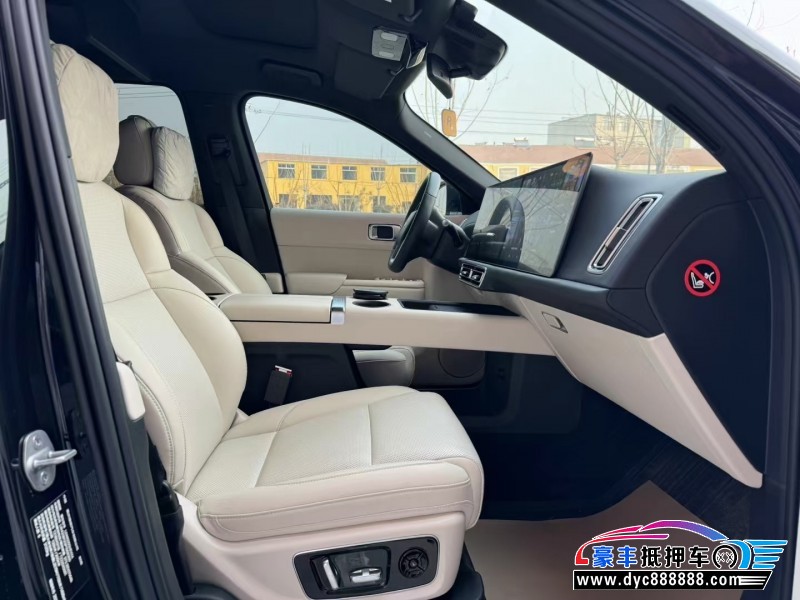 23年理想L9轿车抵押车出售